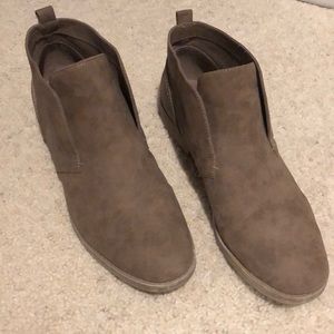 indigo rd taupe booties